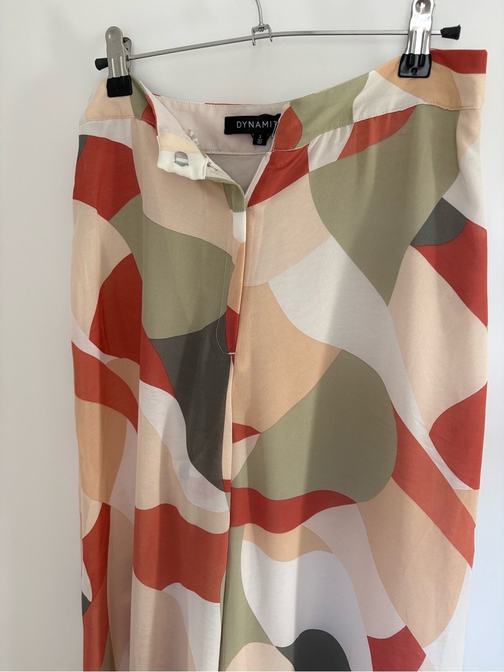 Wide-legged Dynamite Pants